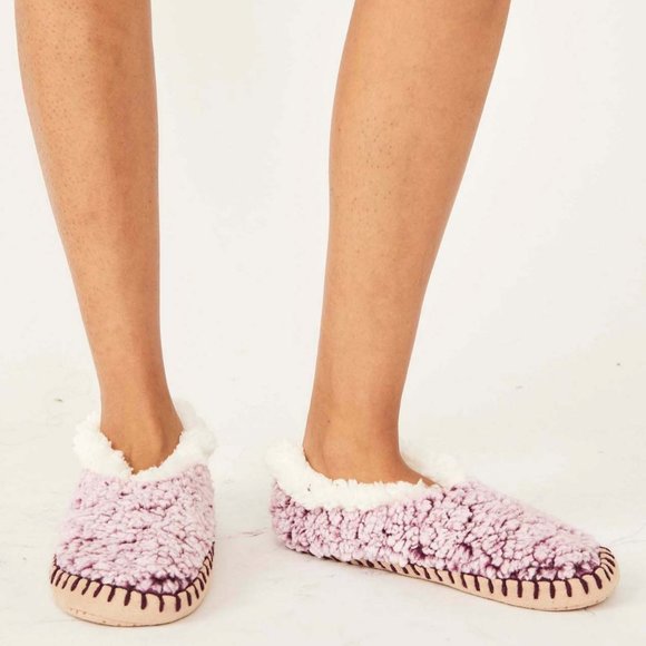 NWT Free People So Soft Sherpa Ballerina Slippers / Sugarplum..size S/M